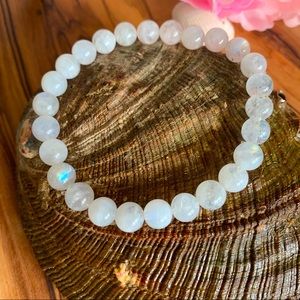 Rainbow Moonstone w/gorgeous blue flash⚡️💙